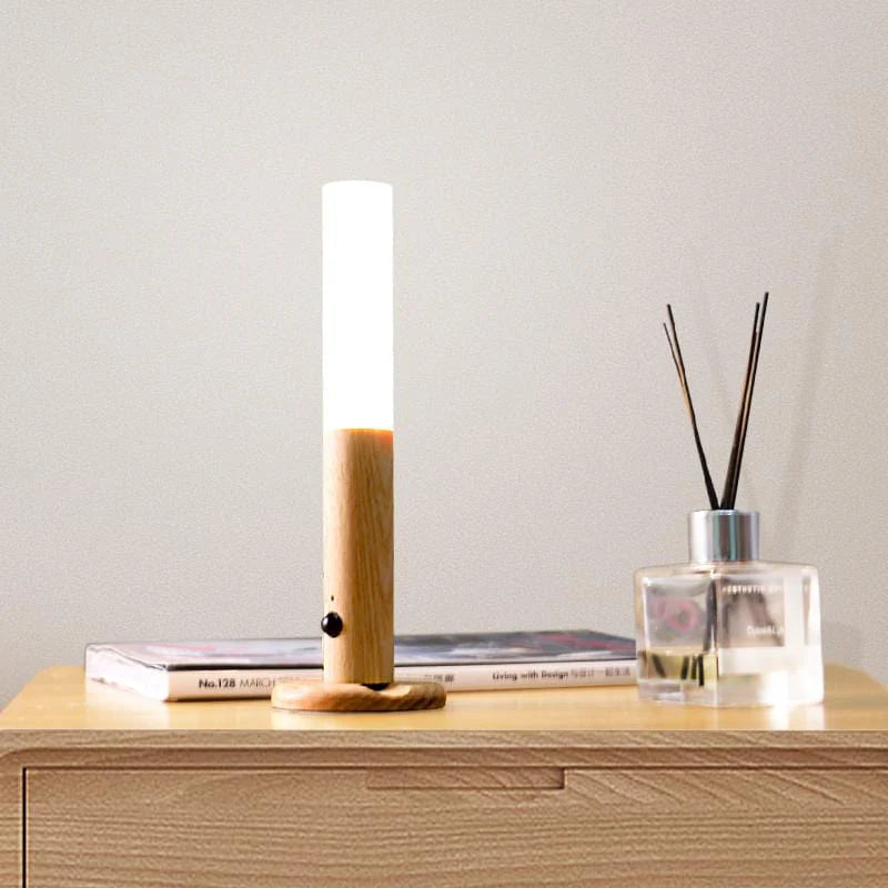 Ljusgård | Magnetisk Vägglampa i Trä