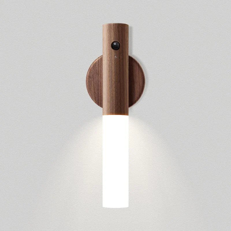 Ljusgård | Magnetisk Vägglampa i Trä