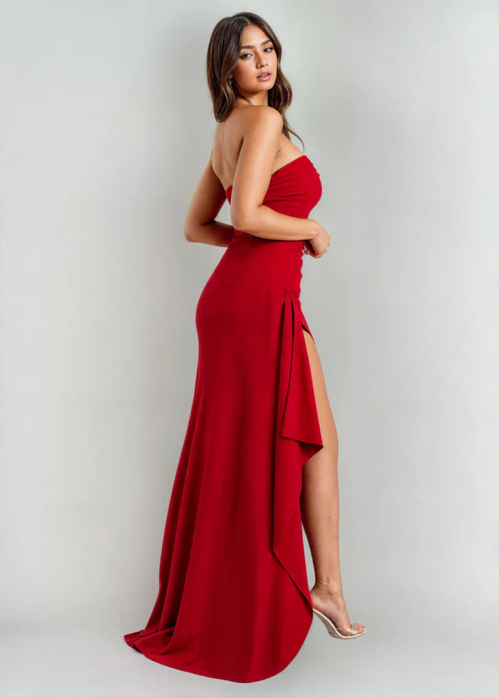 Zarina | Elegan Klänning med Sprund